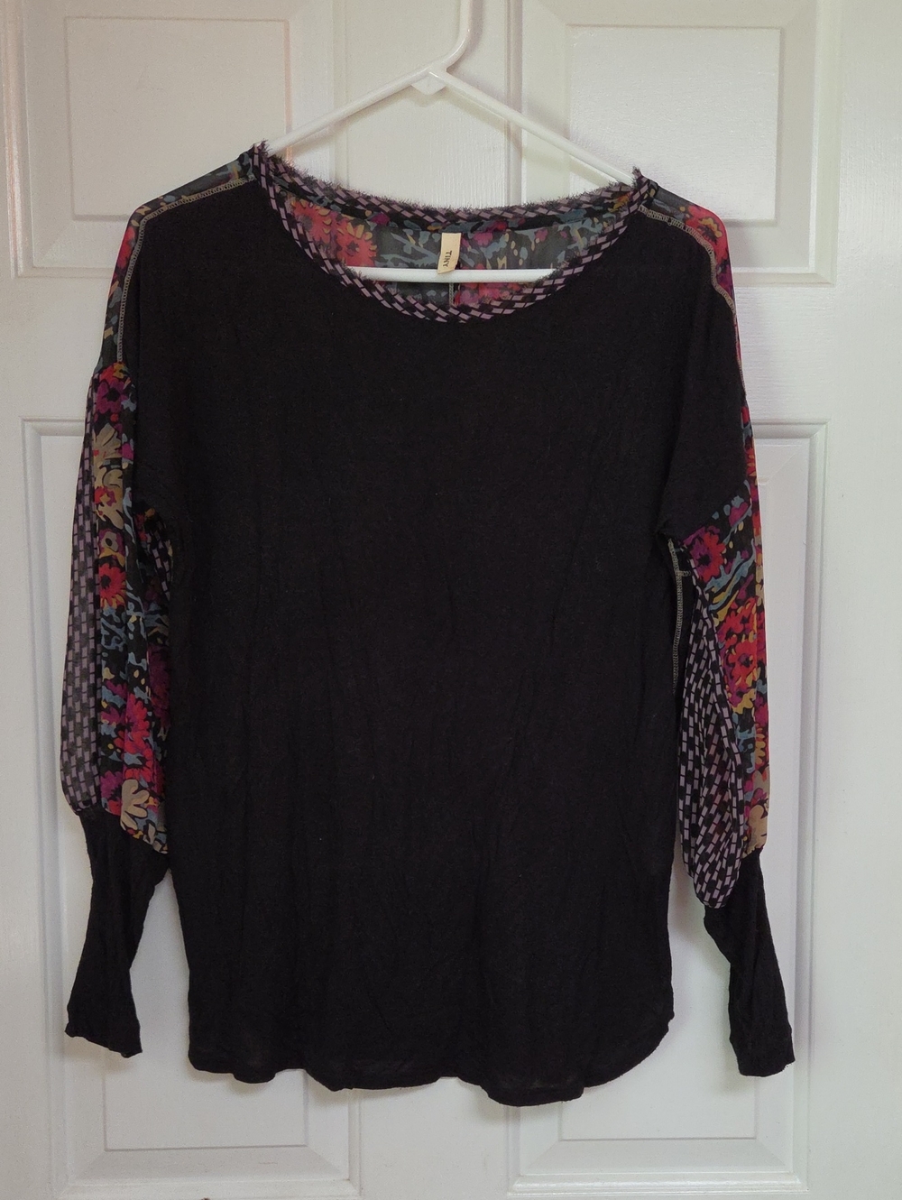 TINY Antropologie Black Long Sleeve Top with Floral Patterned Sleeves Sz Small